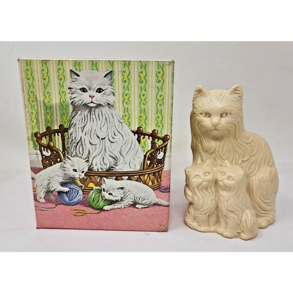 Vintage Avon Pampered Persian Cats Decorative Pomander NIB U95 - Picture 1 of 8